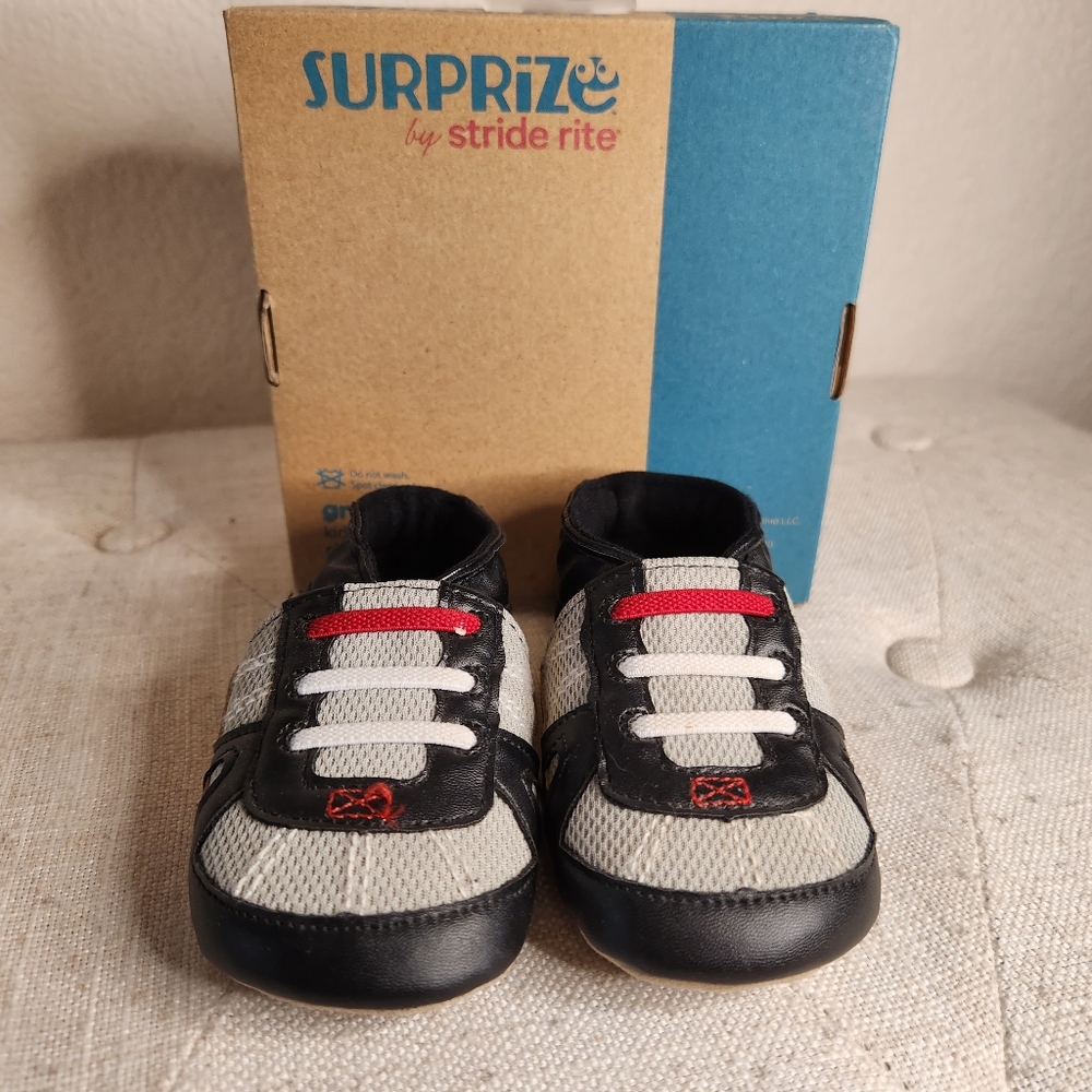 Stride rite black and red shoes